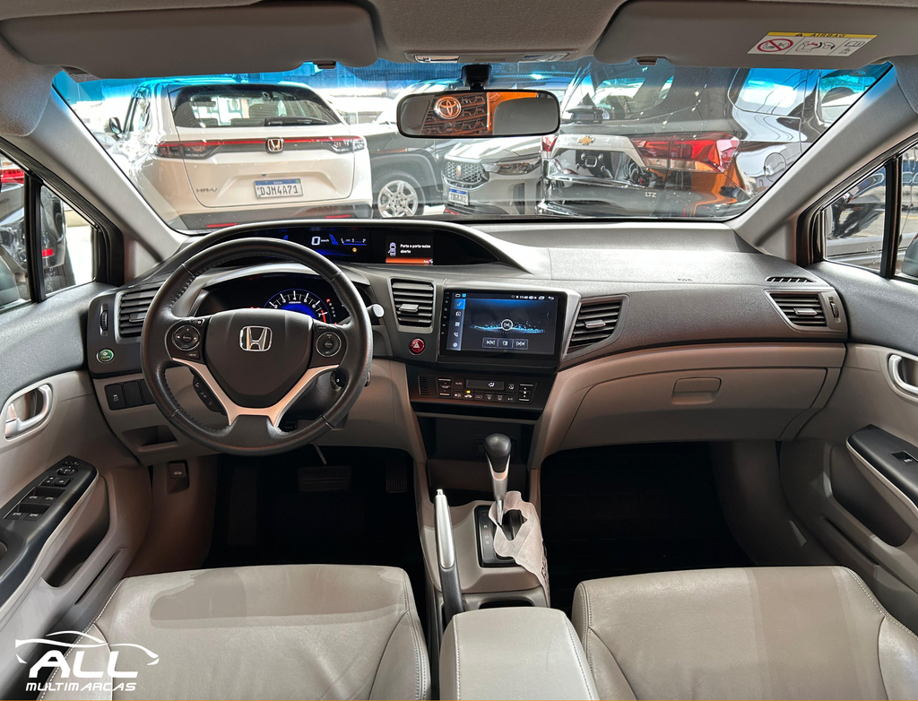Honda Civic Preto