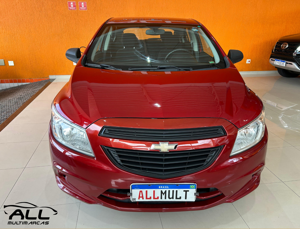 Chevrolet Onix Vermelho