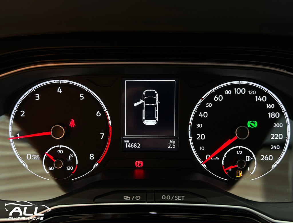 Volkswagen Polo Hatch Prata