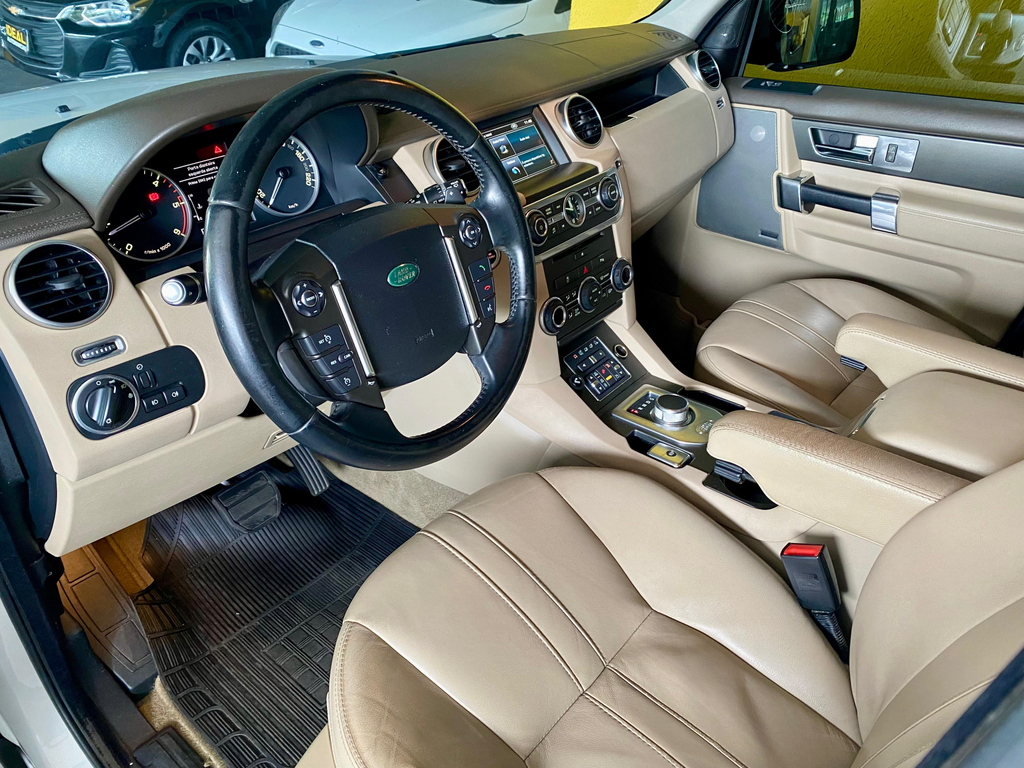 Land Rover Discovery 4 Branco