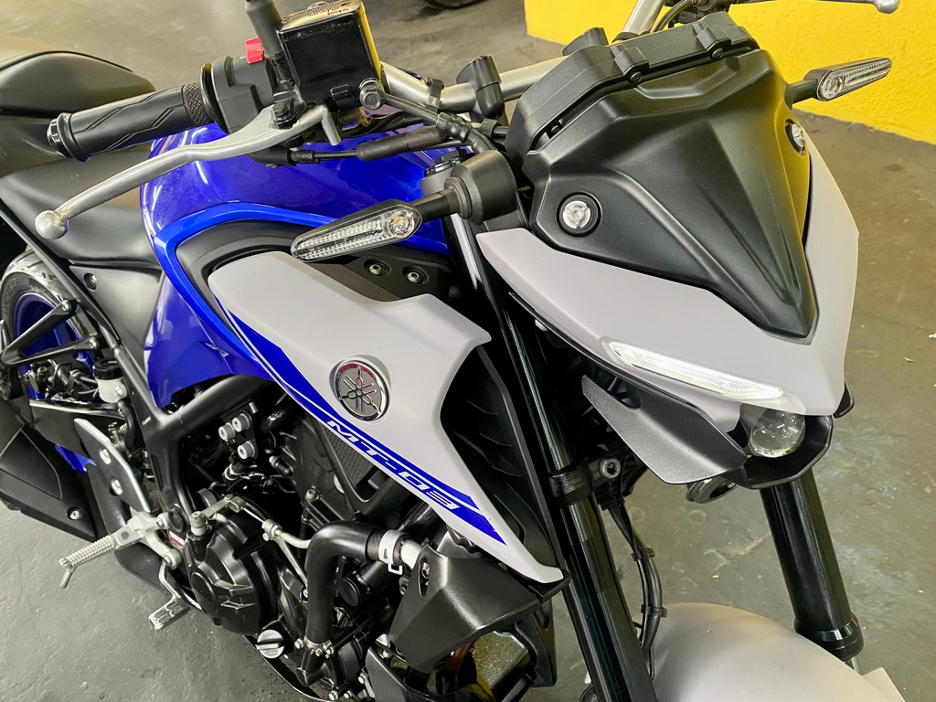 Yamaha MT-03 Azul