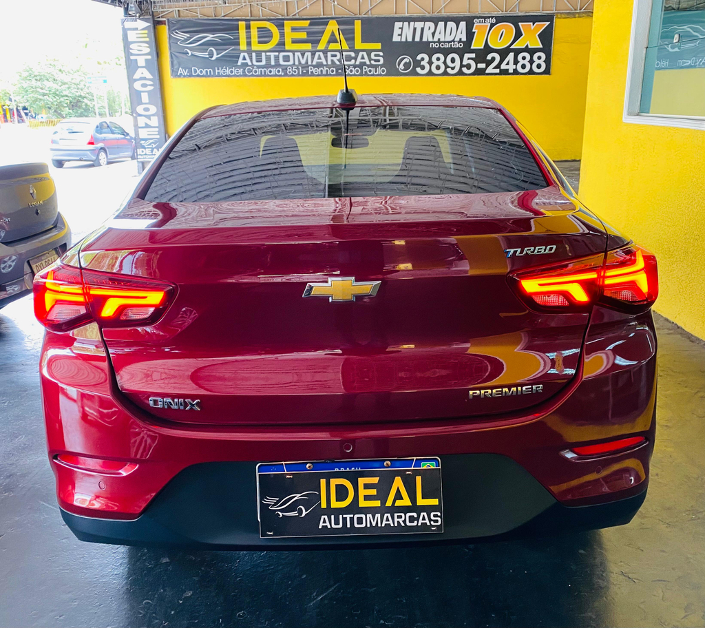 Chevrolet Onix Sedan Vermelho