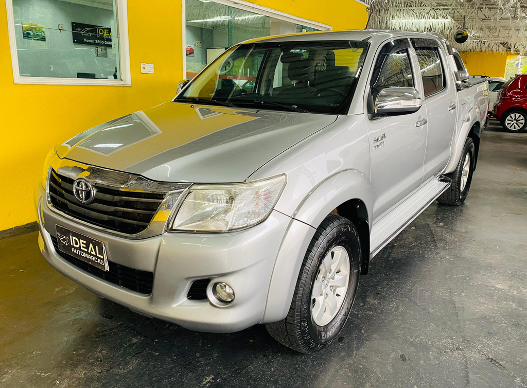 Toyota Hilux Cabine Dupla Prata