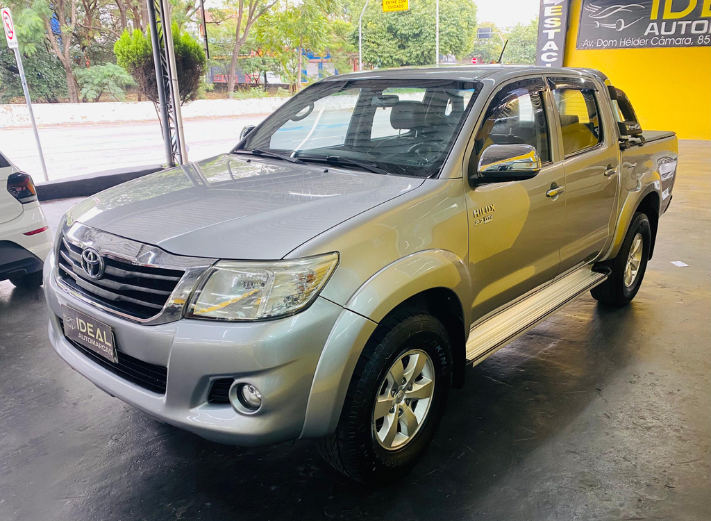 Toyota Hilux Cabine Dupla Prata