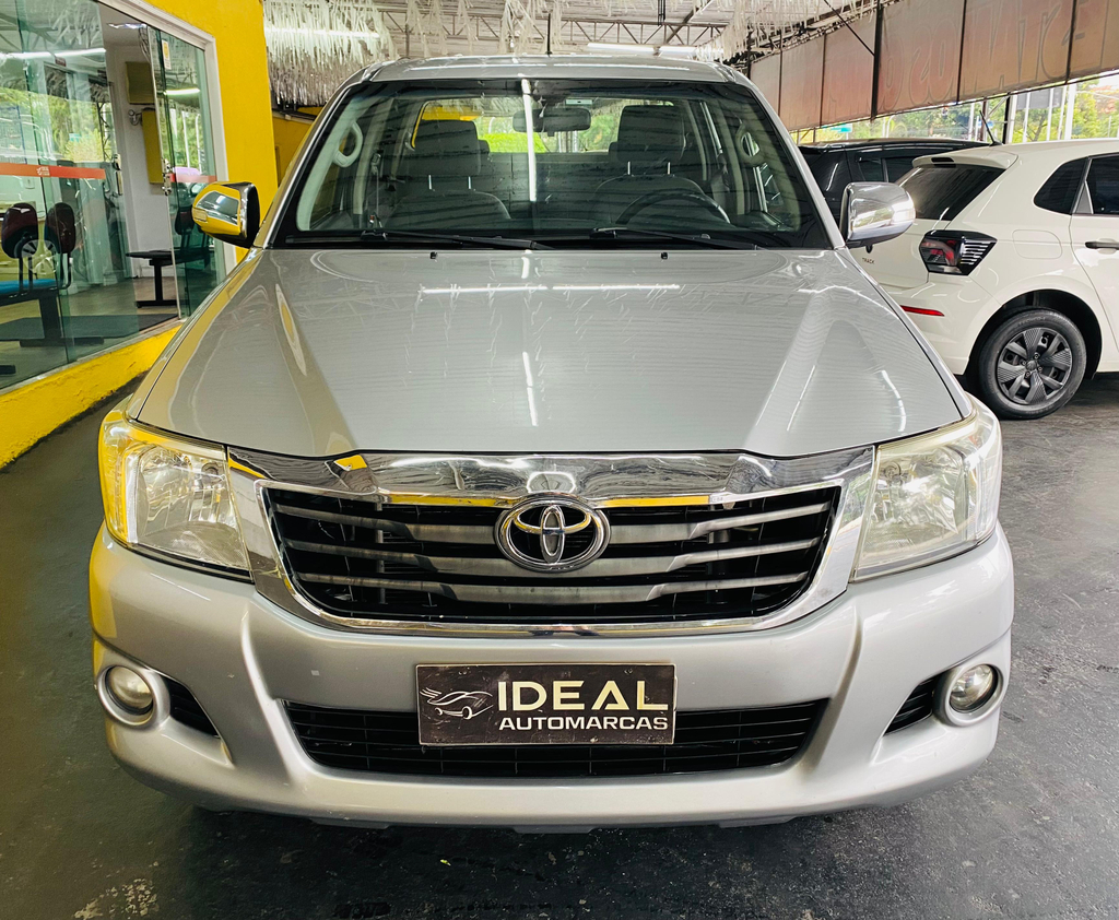 Toyota Hilux Cabine Dupla Prata