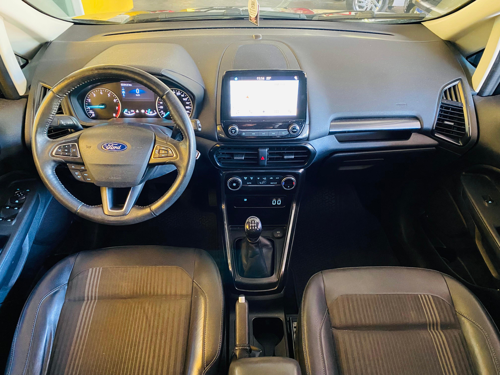 Ford EcoSport Preto