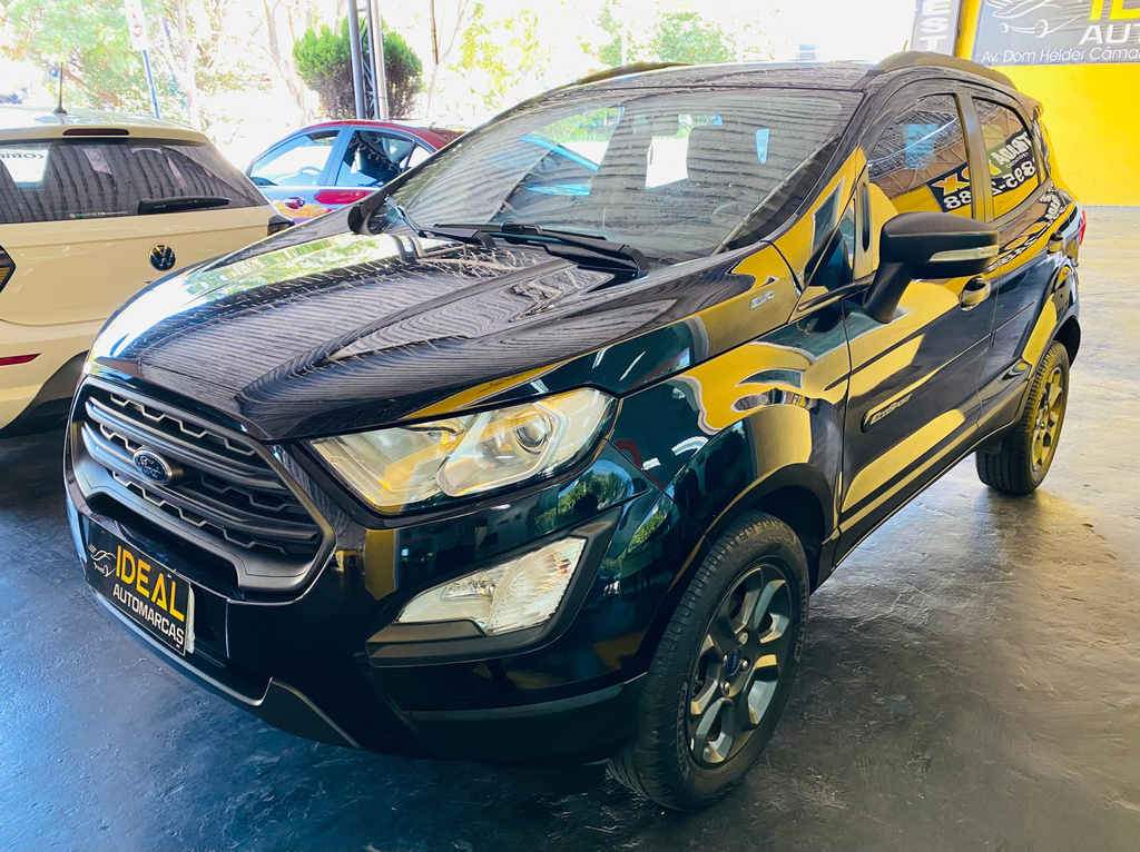 Ford EcoSport Preto