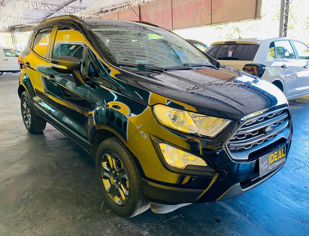 Ford EcoSport Preto