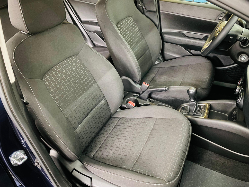 Hyundai HB20 Azul