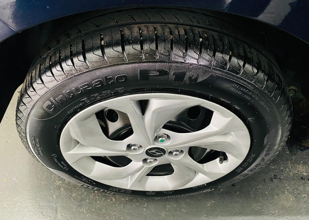 Hyundai HB20 Azul