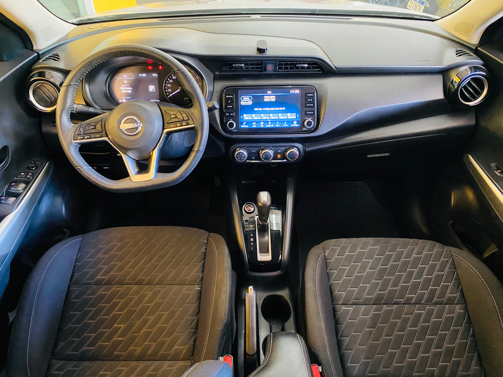 Nissan Kicks Prata
