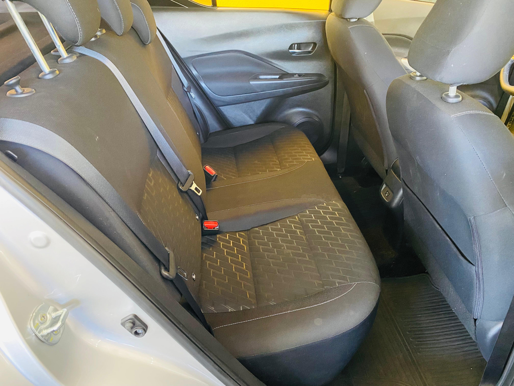 Nissan Kicks Prata
