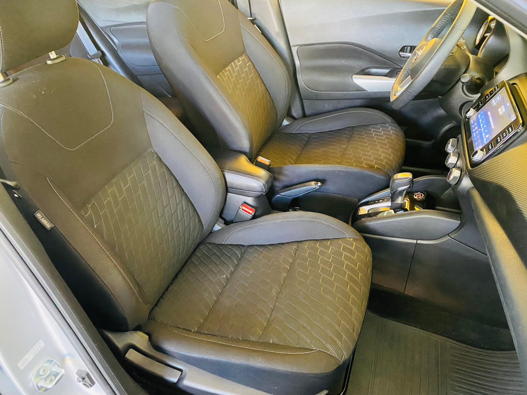 Nissan Kicks Prata