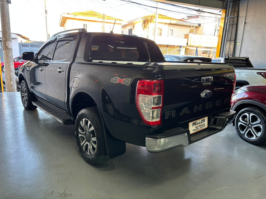 Ford Ranger (Cabine Dupla) Preto