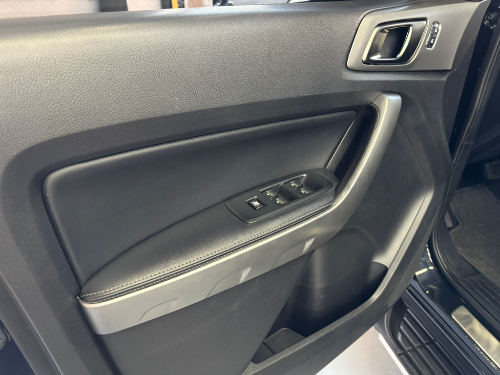 Ford Ranger (Cabine Dupla) Preto