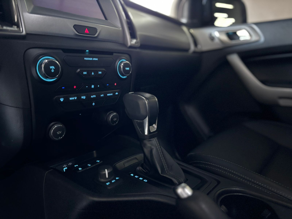 Ford Ranger (Cabine Dupla) Preto