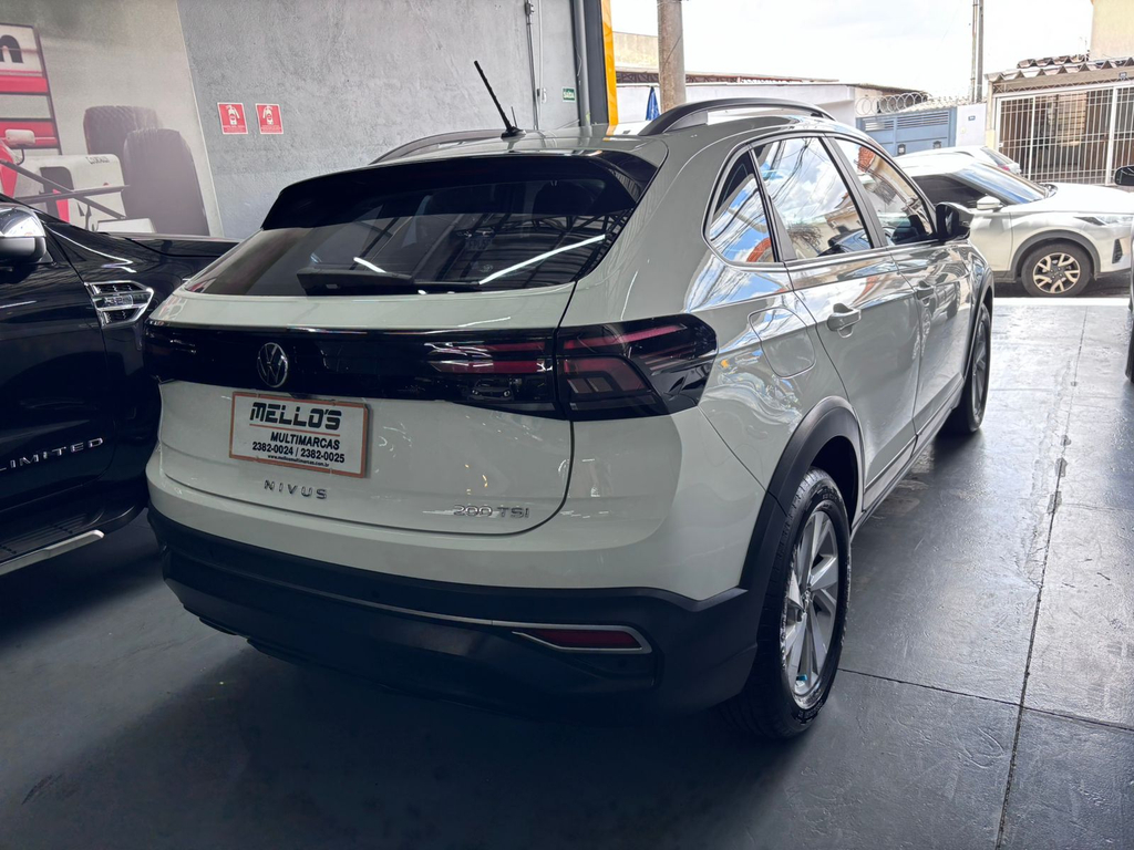 Volkswagen Nivus Branco