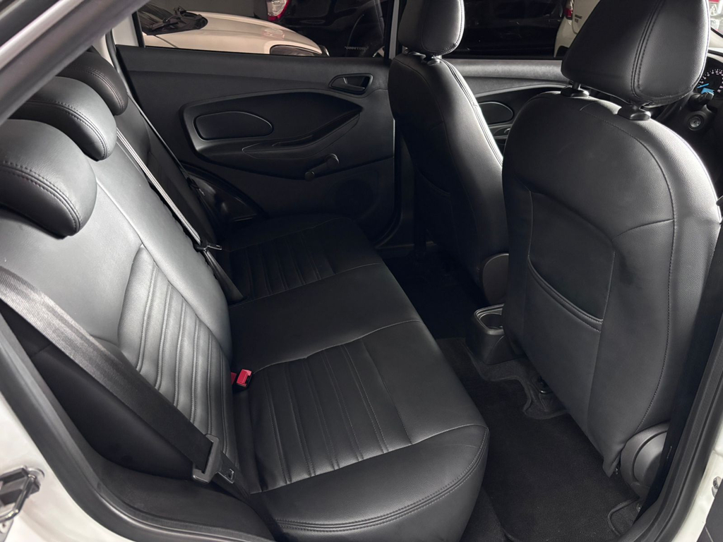 Ford Ka Sedan Branco