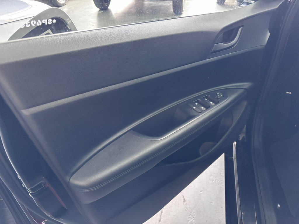 Hyundai HB20 Preto