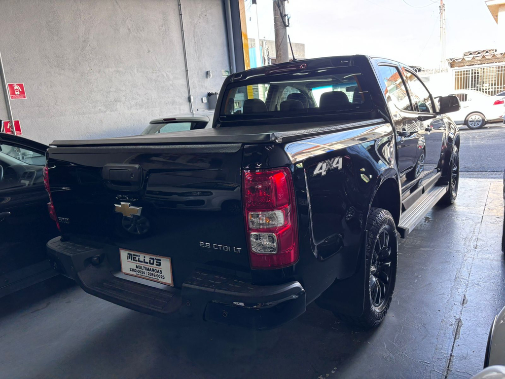 Chevrolet S10 Preto