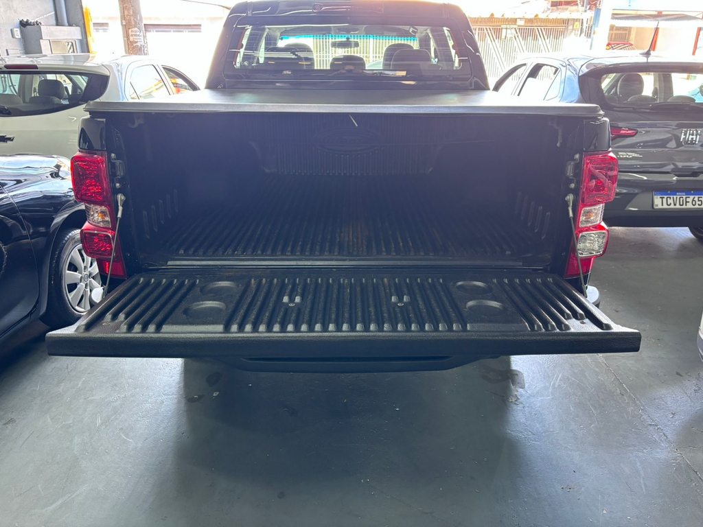 Chevrolet S10 Preto
