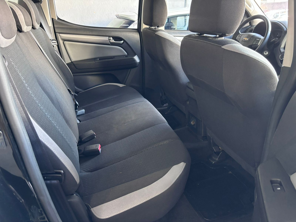 Chevrolet S10 Preto