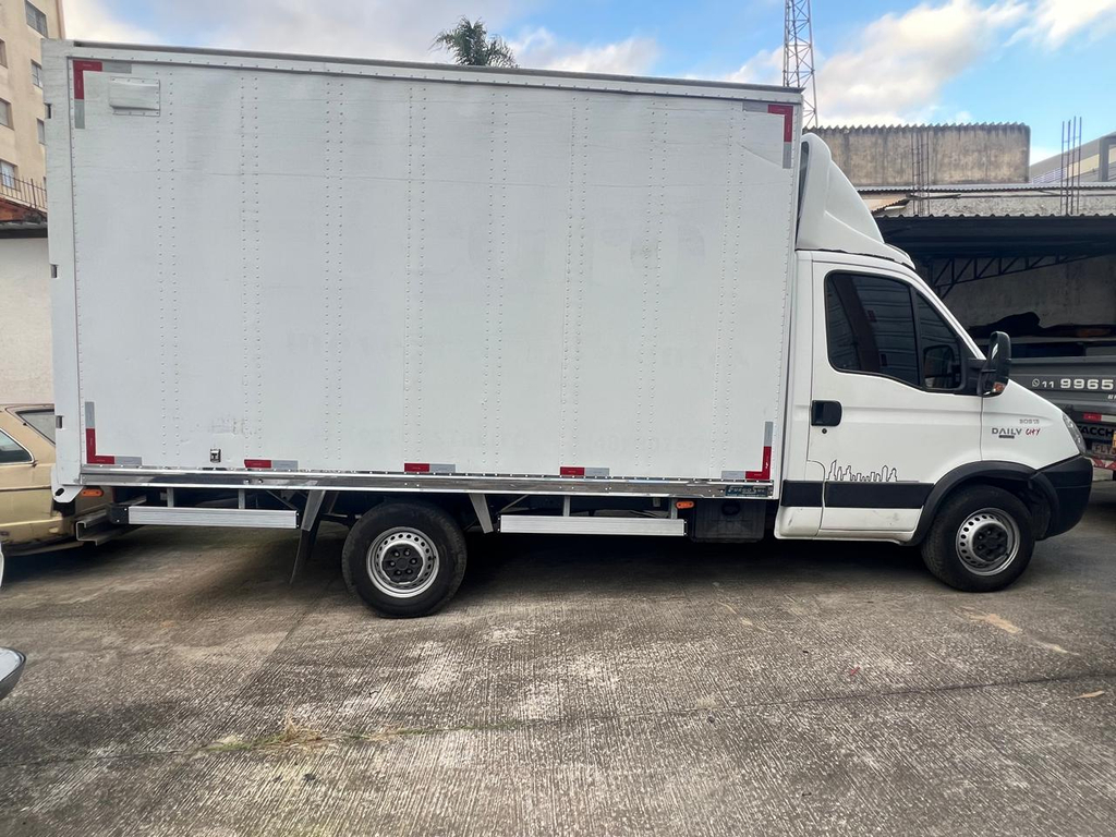 Iveco Daily Branco