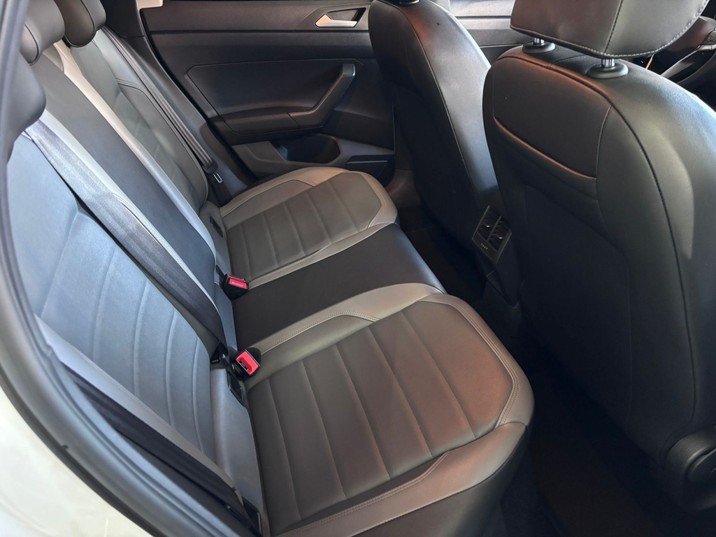 Volkswagen Nivus Branco