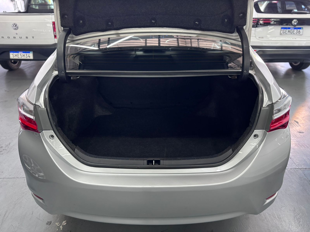 Toyota Corolla Prata