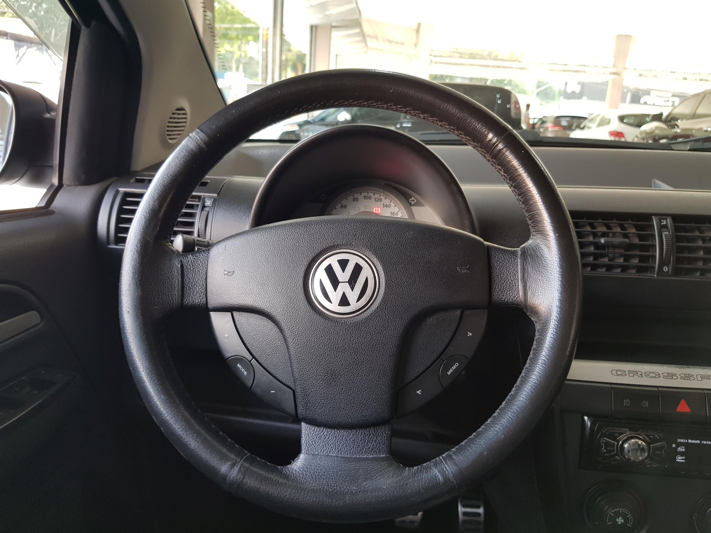 Volkswagen CrossFox Preto