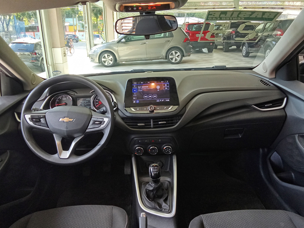 Chevrolet Onix Preto
