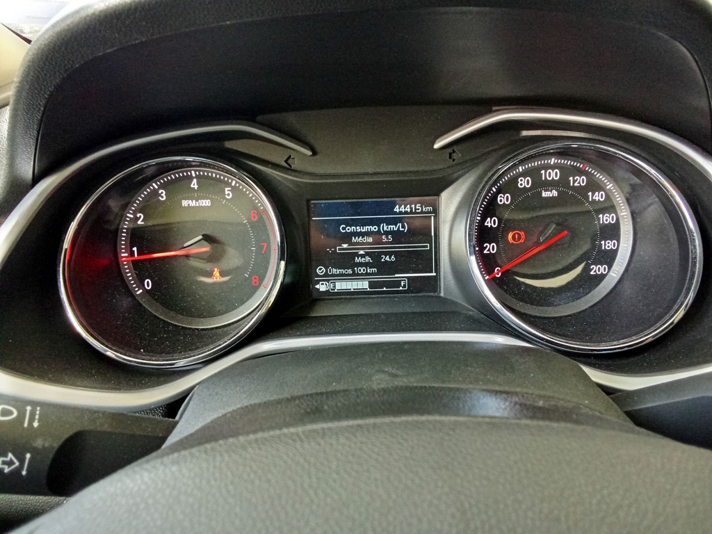 Chevrolet Onix Preto