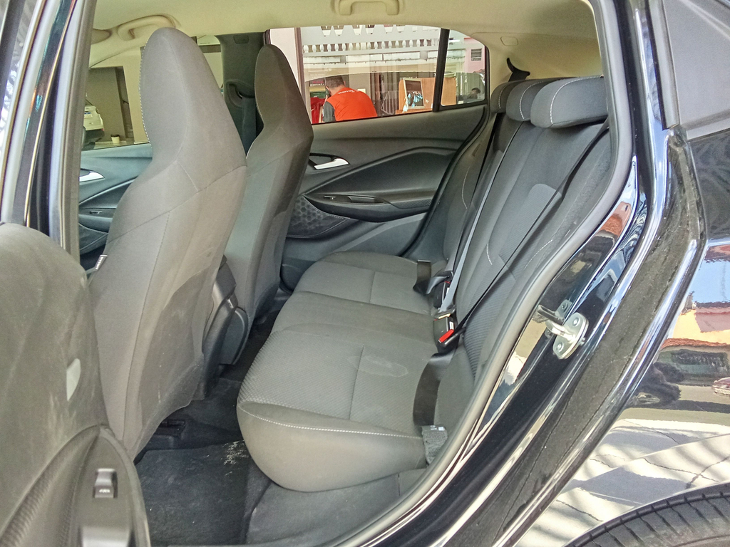 Chevrolet Onix Preto