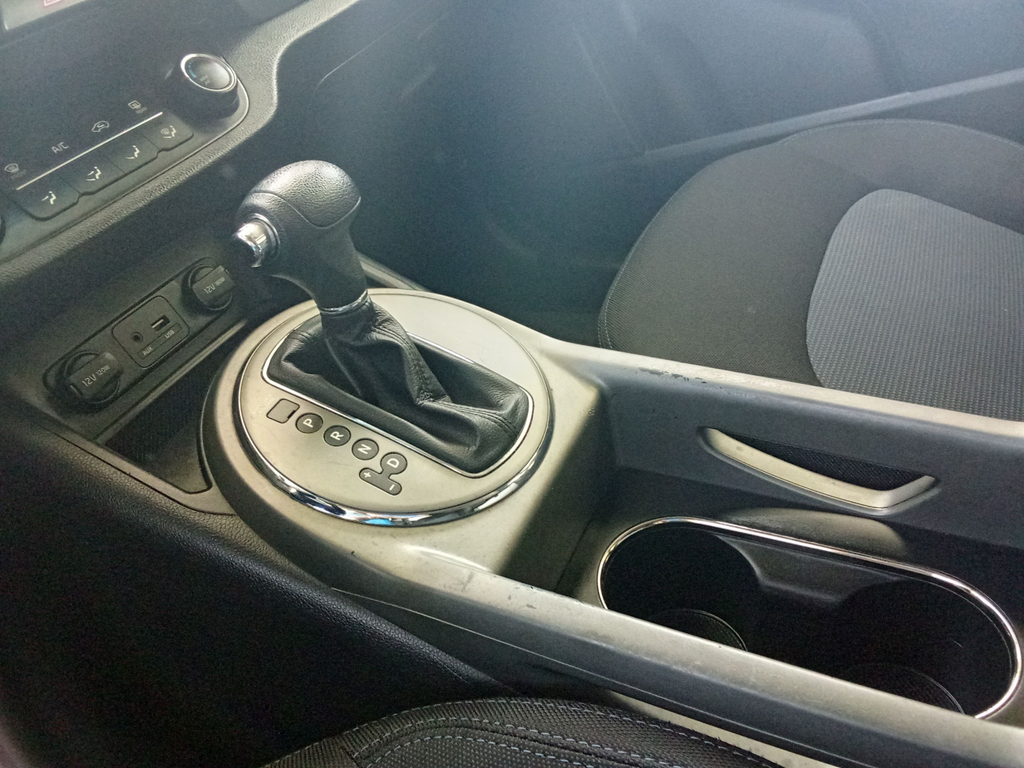 Kia Sportage Prata
