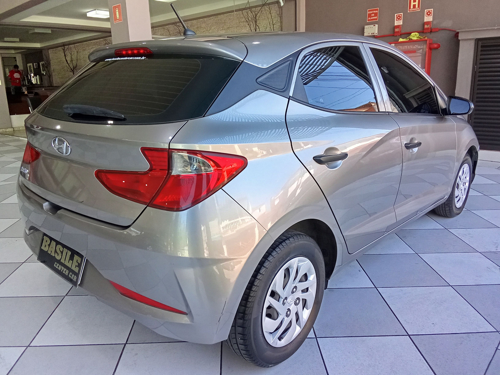 Hyundai HB20 Prata