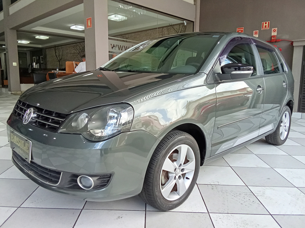 Volkswagen Polo Cinza