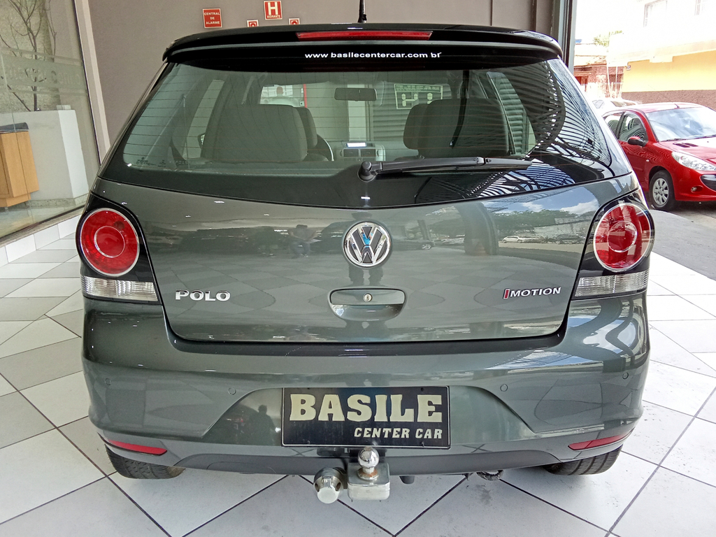 Volkswagen Polo Cinza