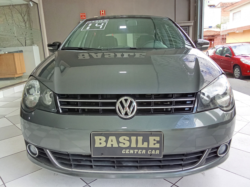 Volkswagen Polo Cinza