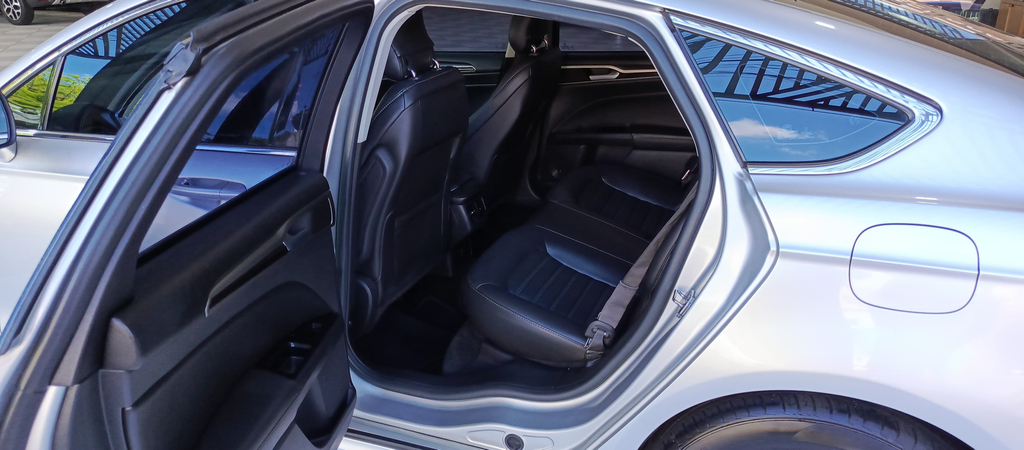 Ford Fusion Prata