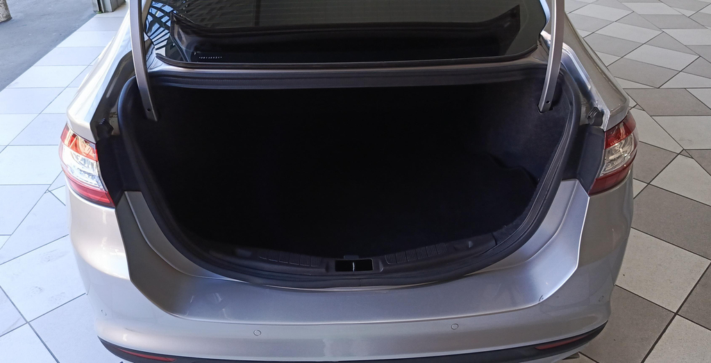 Ford Fusion Prata