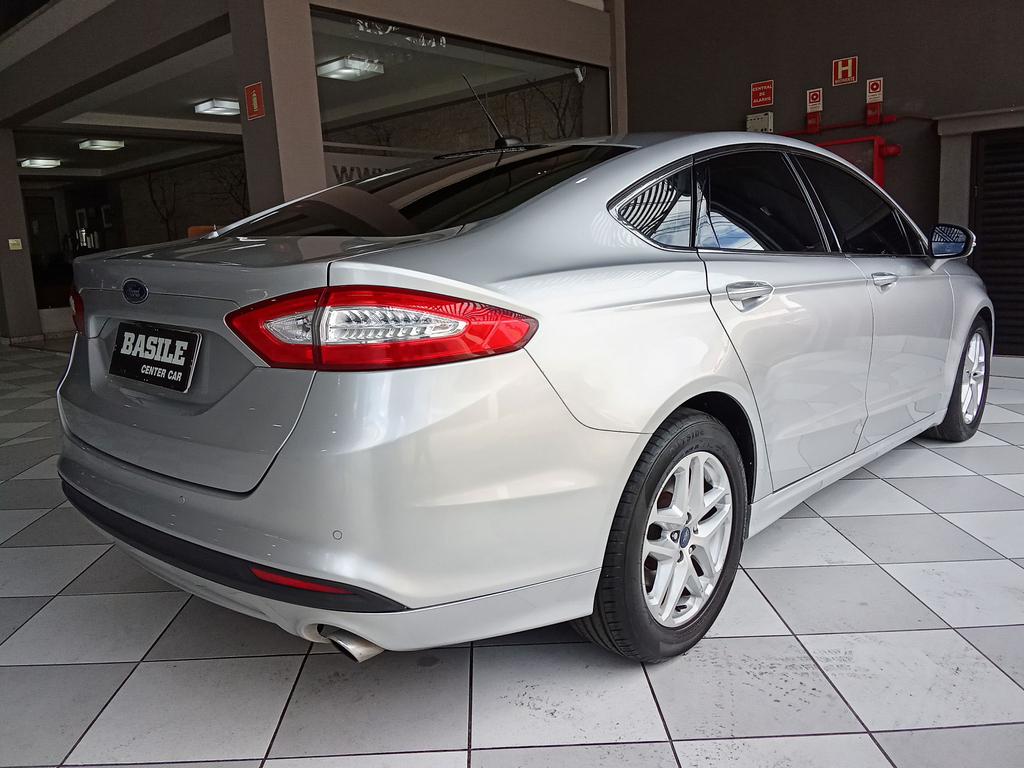 Ford Fusion Prata