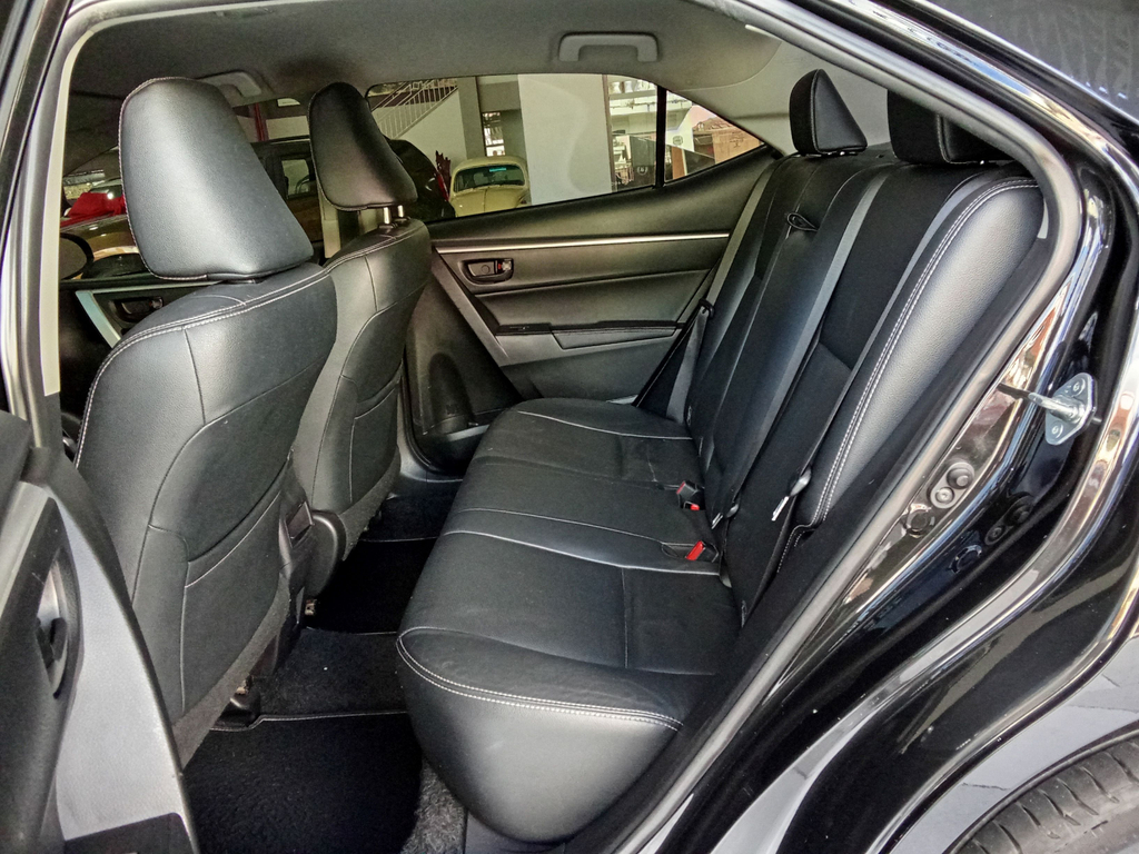 Toyota Corolla Preto