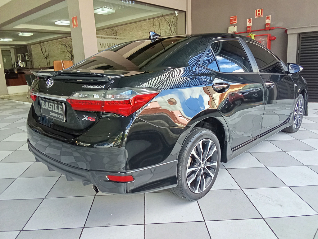 Toyota Corolla Preto