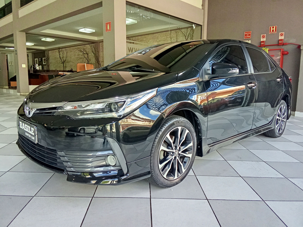 Toyota Corolla Preto