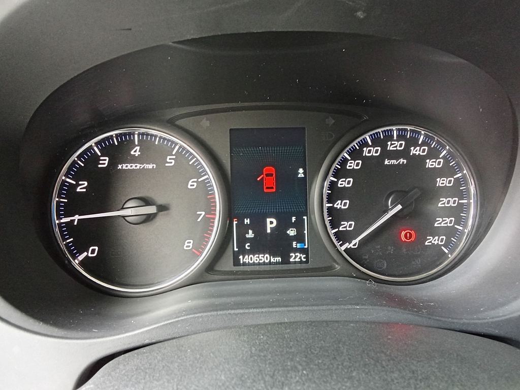 Mitsubishi Outlander Marrom