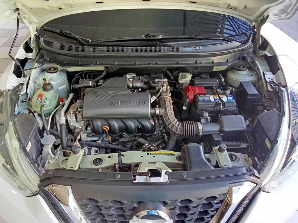 Nissan Kicks Branco