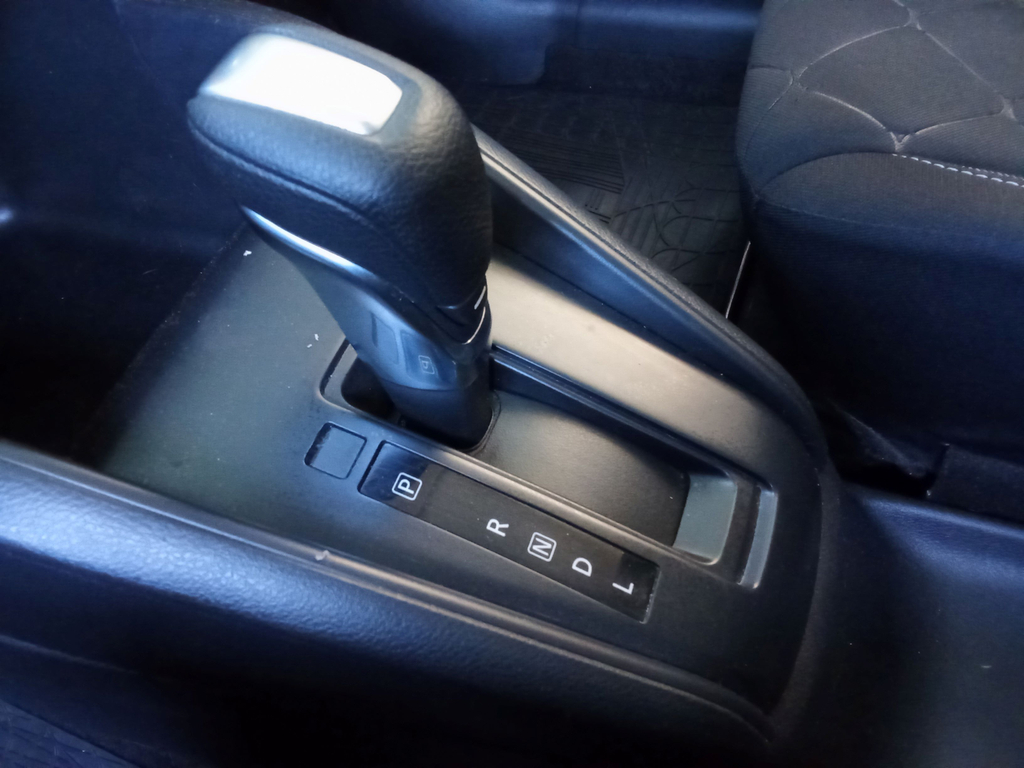 Nissan Kicks Branco