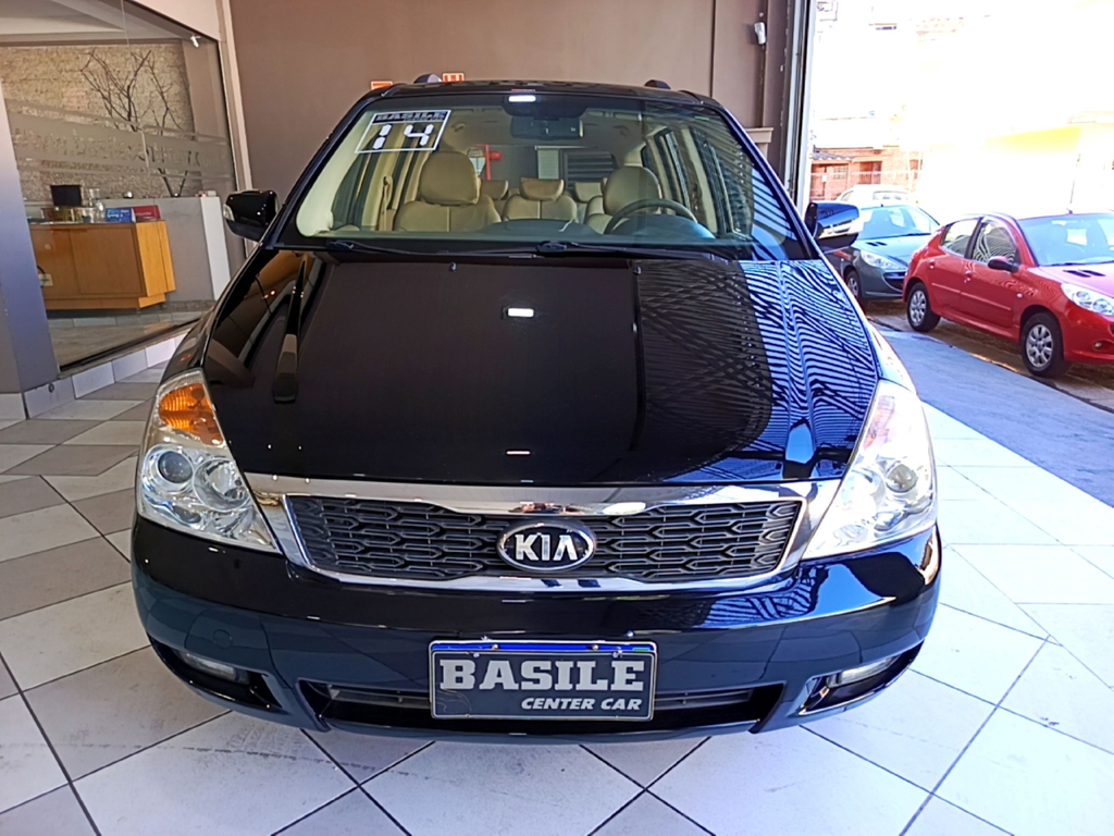 Kia Carnival Preto