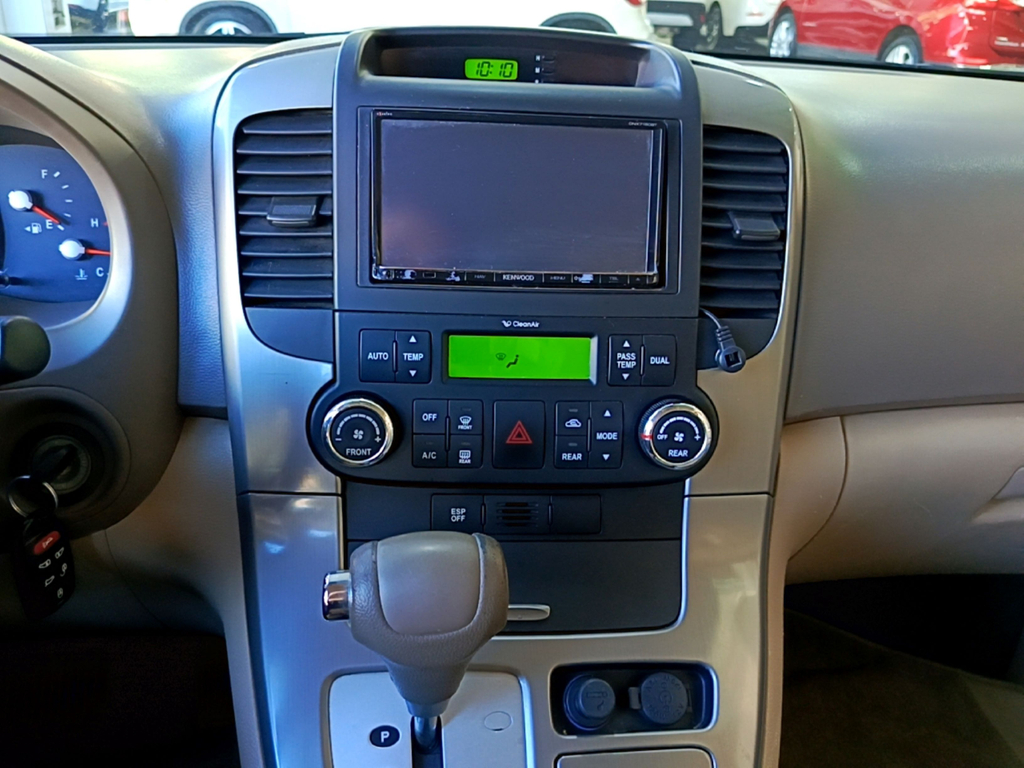 Kia Carnival Preto