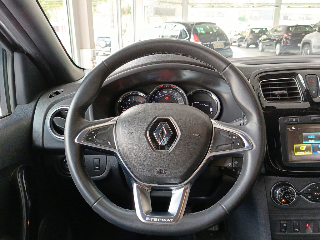 Renault Sandero Prata